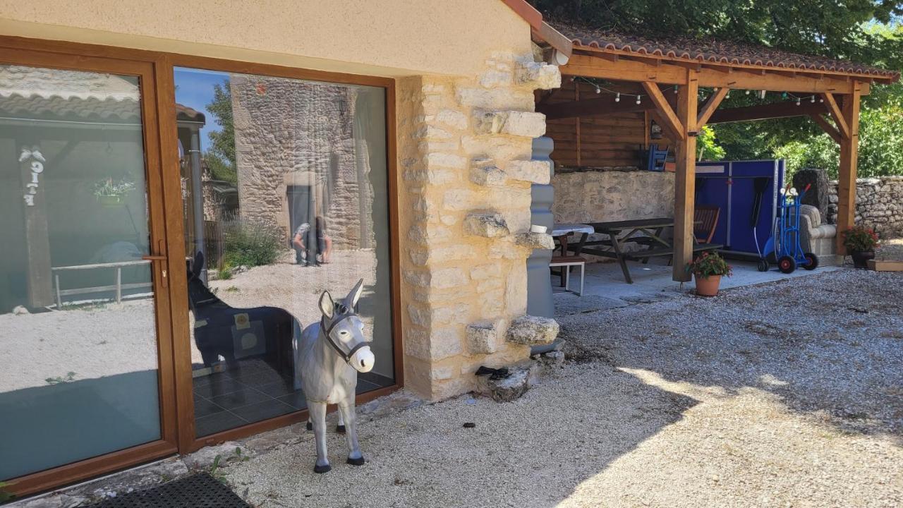 Auberge de jeunesse La Grange Saint-Jacques à Bach Extérieur photo
